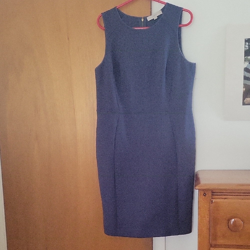 Elegant Blue Sleeveless Dress